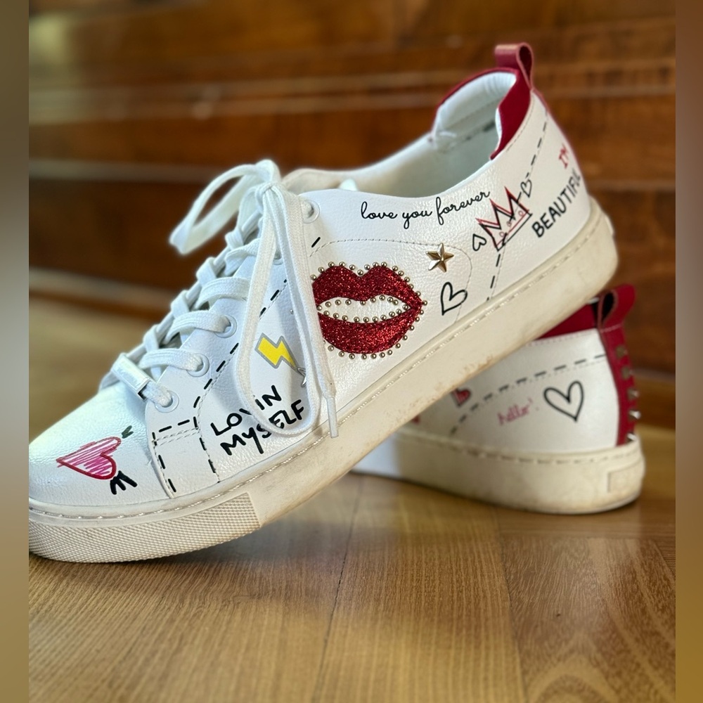 Aldo Women's White and Red Graphic Sneakers